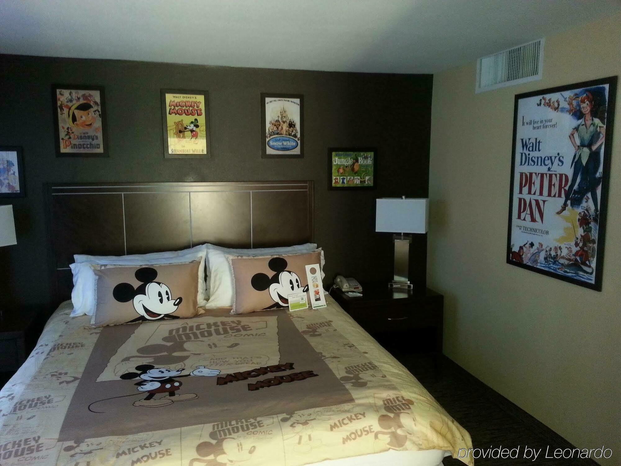 Holiday Inn Hotel & Suites Anaheim By Ihg Exteriör bild